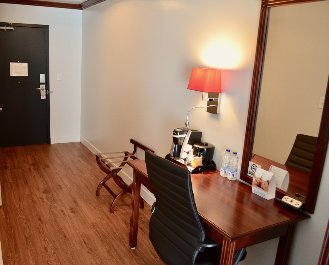 Hotel Le Floral Sherbrooke Eksteriør bilde