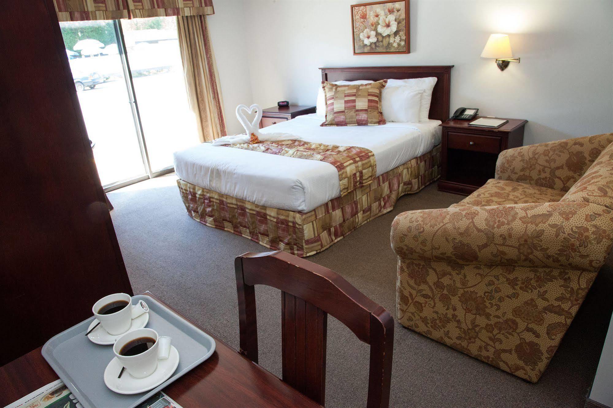 Hotel Le Floral Sherbrooke Eksteriør bilde