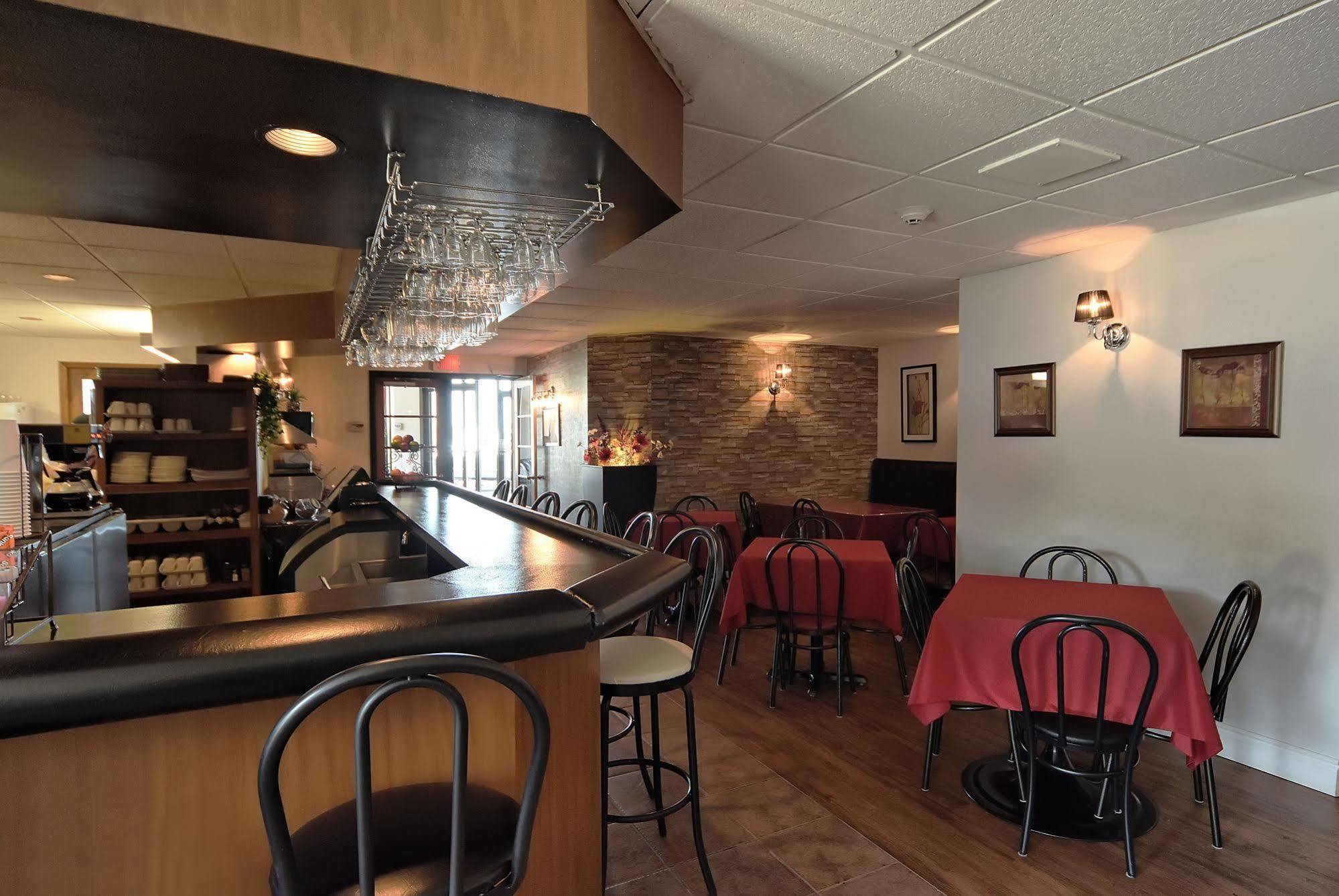 Hotel Le Floral Sherbrooke Eksteriør bilde