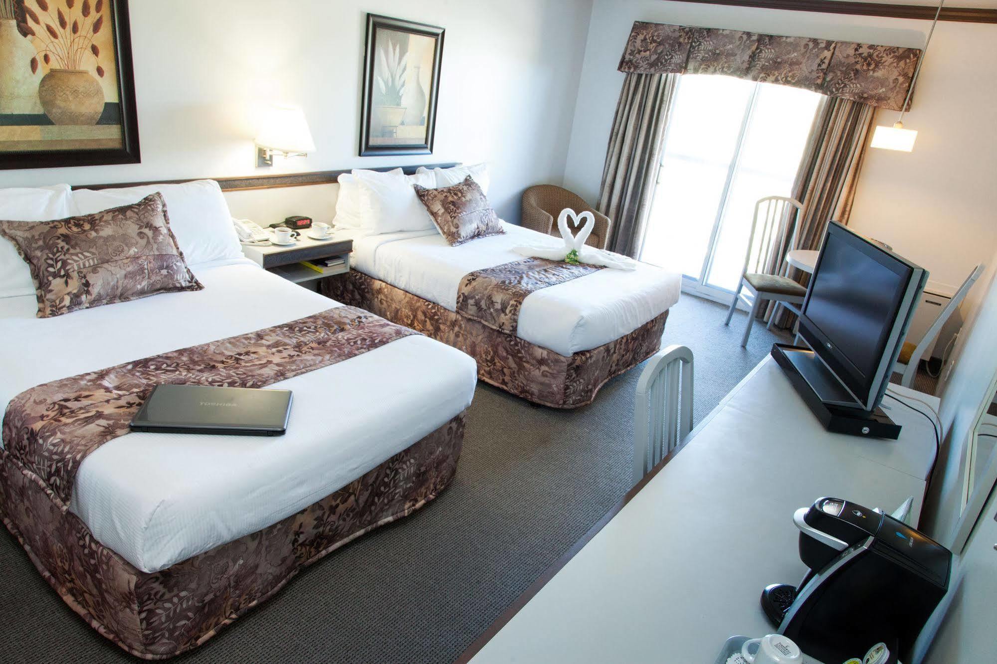 Hotel Le Floral Sherbrooke Eksteriør bilde