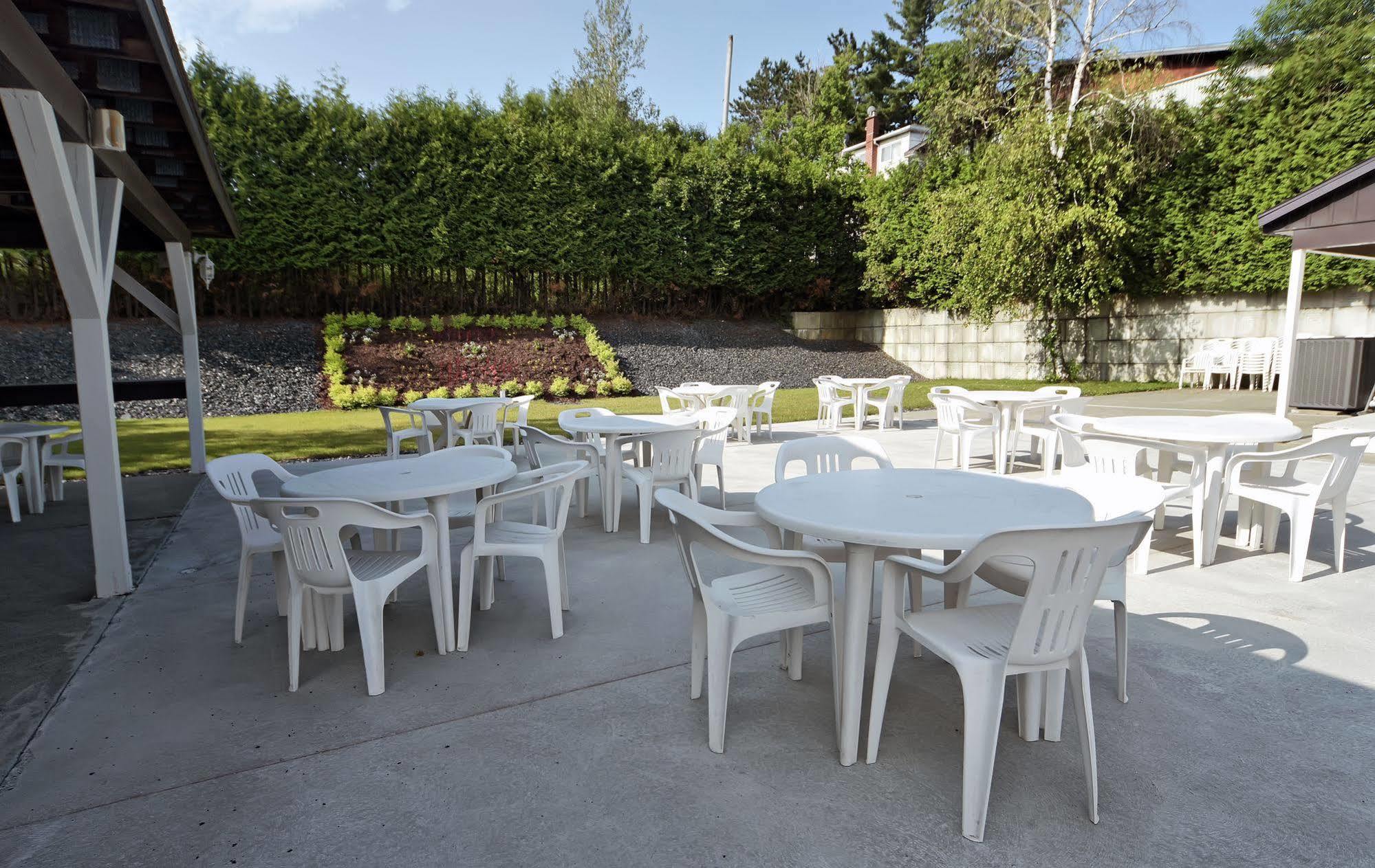 Hotel Le Floral Sherbrooke Eksteriør bilde